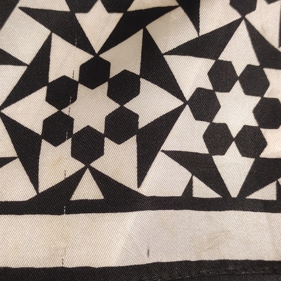 Vintage Scarf - Picture 4 of 5